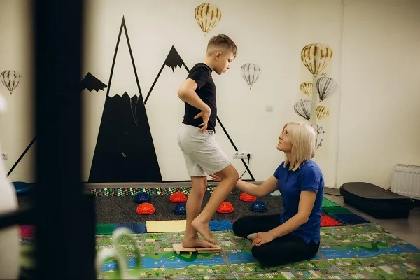 integracja sensoryczna w praktyce – zastosowania i przykłady