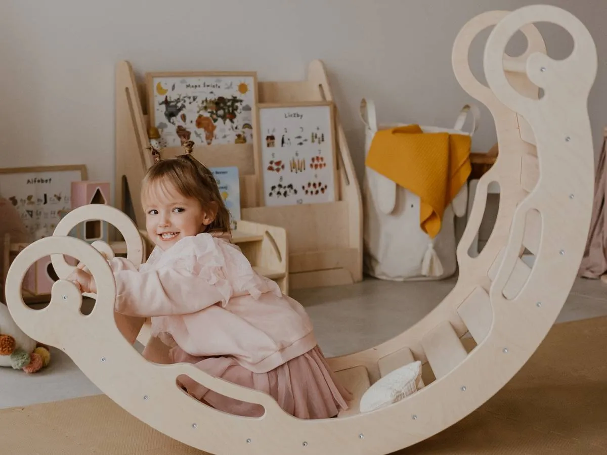 bezpieczny bujak Montessori woodforkids.pl